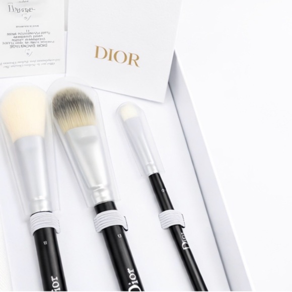 Dior Backstage 3-Piece Makeup Brush Set with Travel Case – NWT - Picture 3 of 4